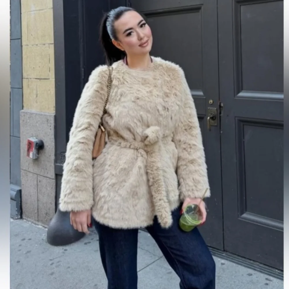 ZARA FAUX FUR BELTED COAT CREAM SIZE XL